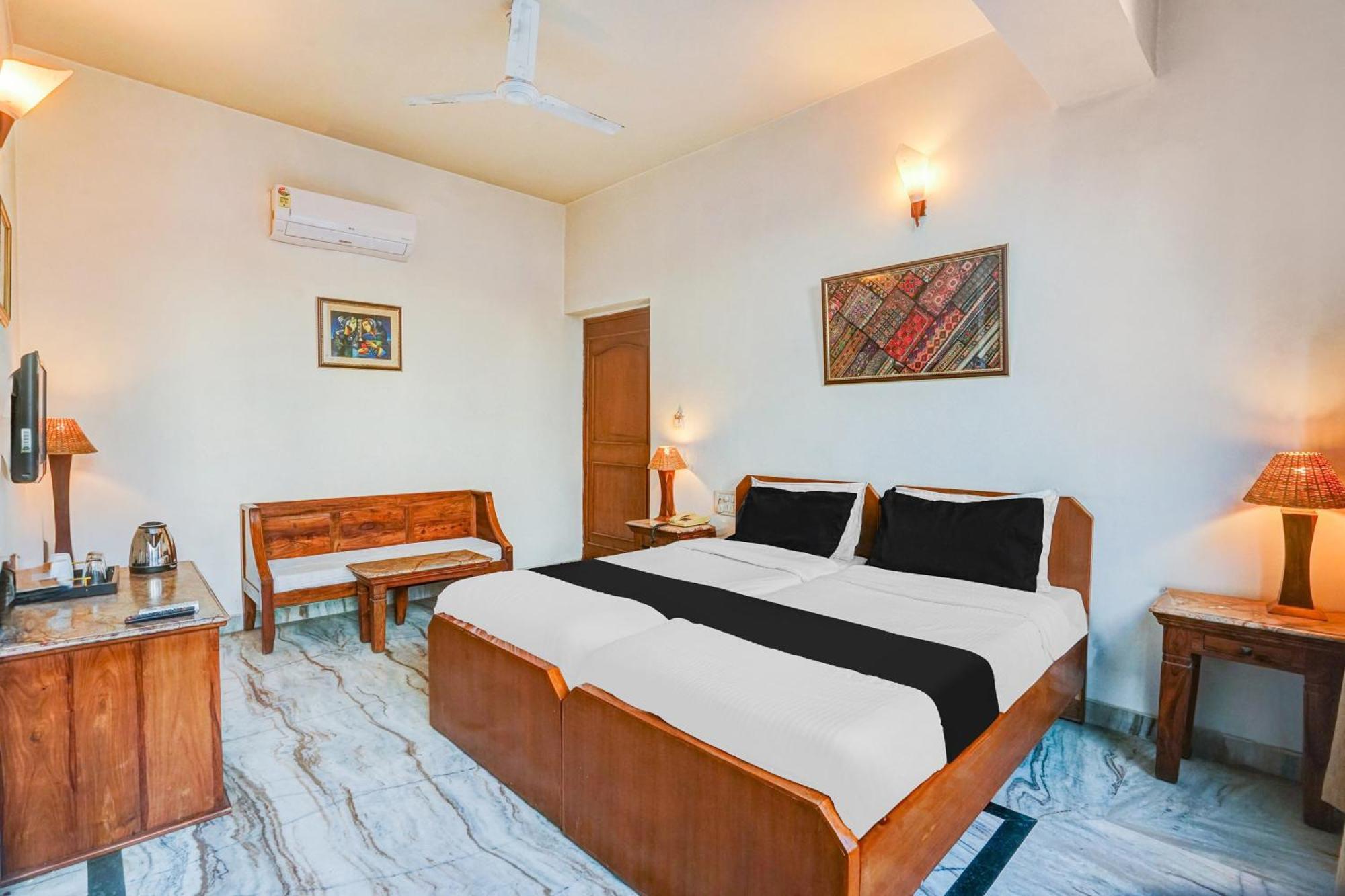 Super Hotel O Sansarchandra Road Formerly Luna Rosa ชัยปุระ ภายนอก รูปภาพ