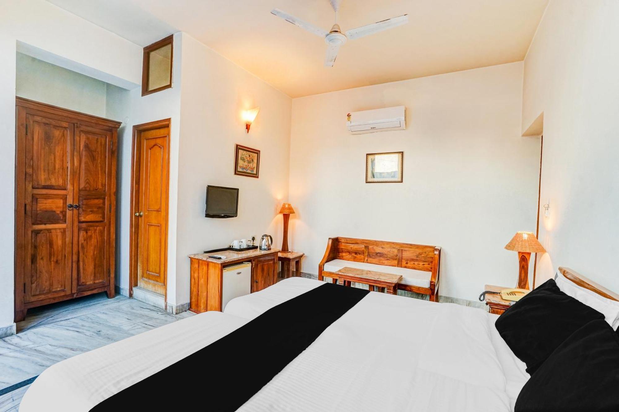 Super Hotel O Sansarchandra Road Formerly Luna Rosa ชัยปุระ ภายนอก รูปภาพ
